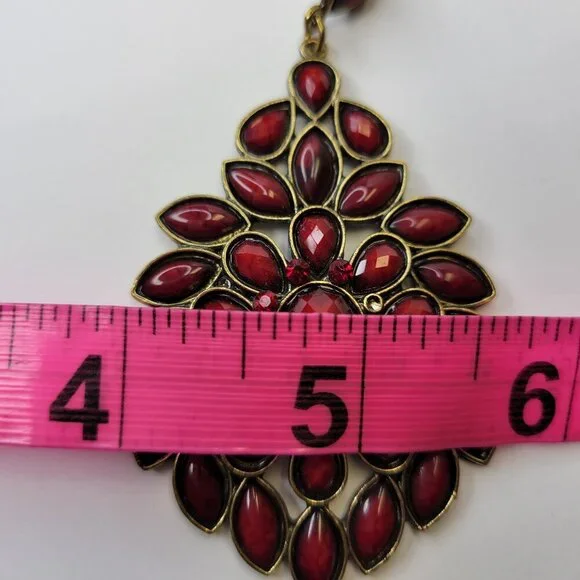 Red Earrings- New - Picture 5 of 5